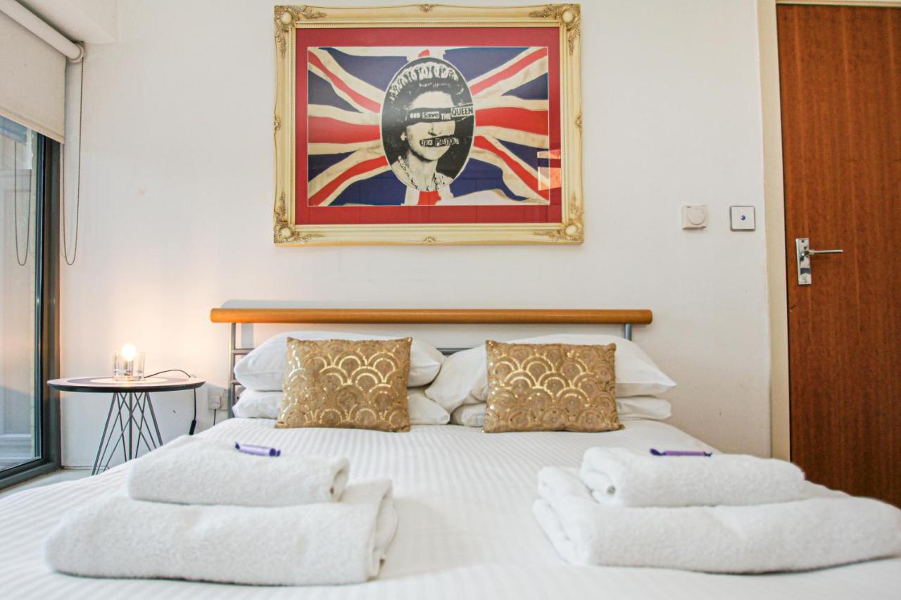 The Edge - Parking - By Brighton Holiday Lets ภายนอก รูปภาพ